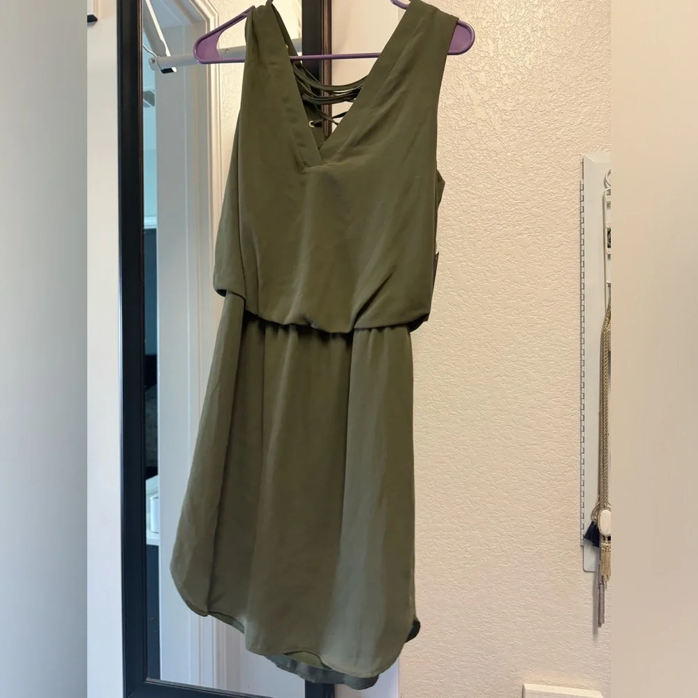 Brand new with tags - Picture 1 of 4